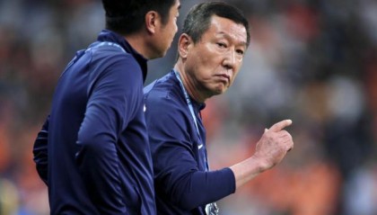 泰山中场核心有望复出PK大连 将帅反戈？不留情面！